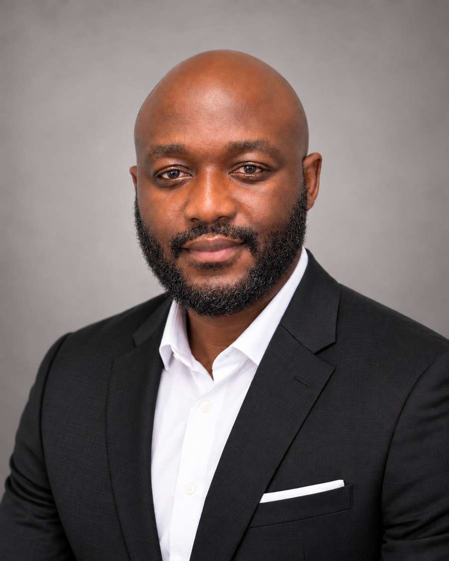 Salewa Aderonmu — professional portrait